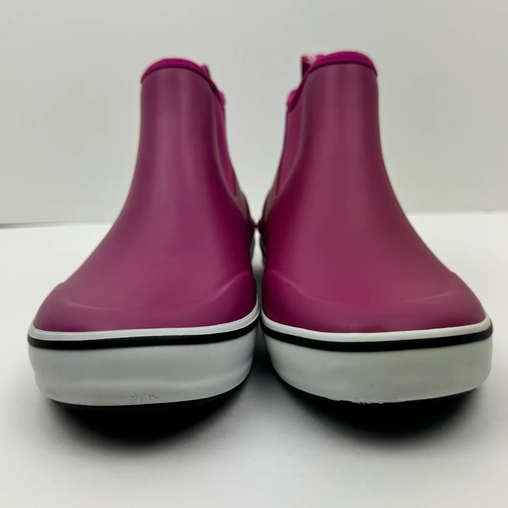 Hush Puppies Women's Chelsea Rain Boot in the Very Berry colorway. Size 7.